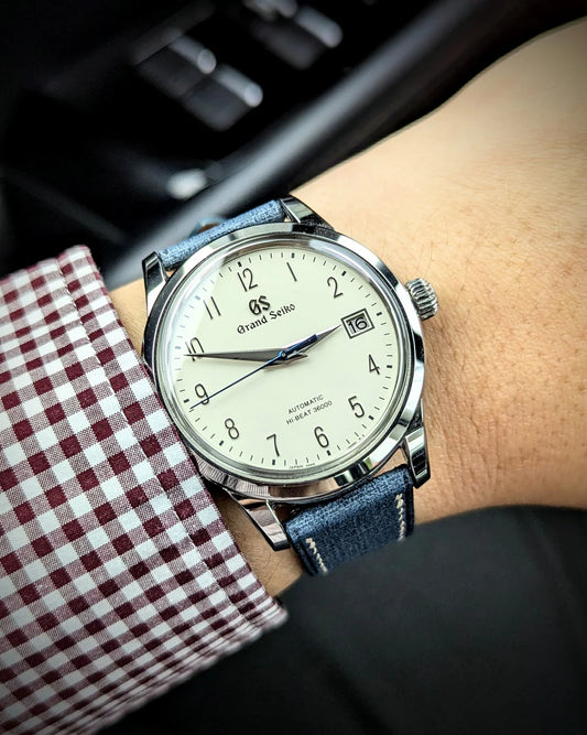 LuxeStrap Collection